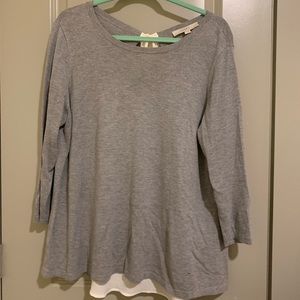 Light sweater with elegant back detail